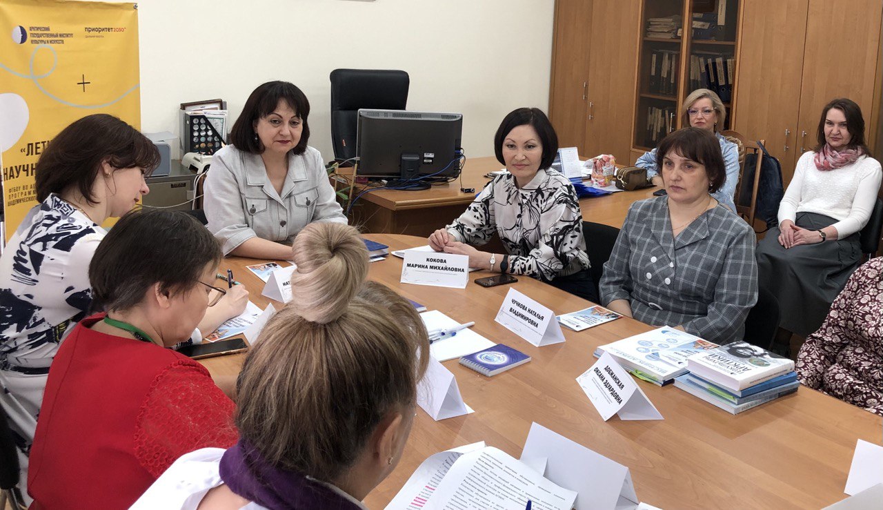 Творческий потенциал таймырцев предлагают раскрыть преподаватели  Арктического государственного института культуры и искусств (г. Якутск) /  Новости / Совет муниципальных образований Красноярского края